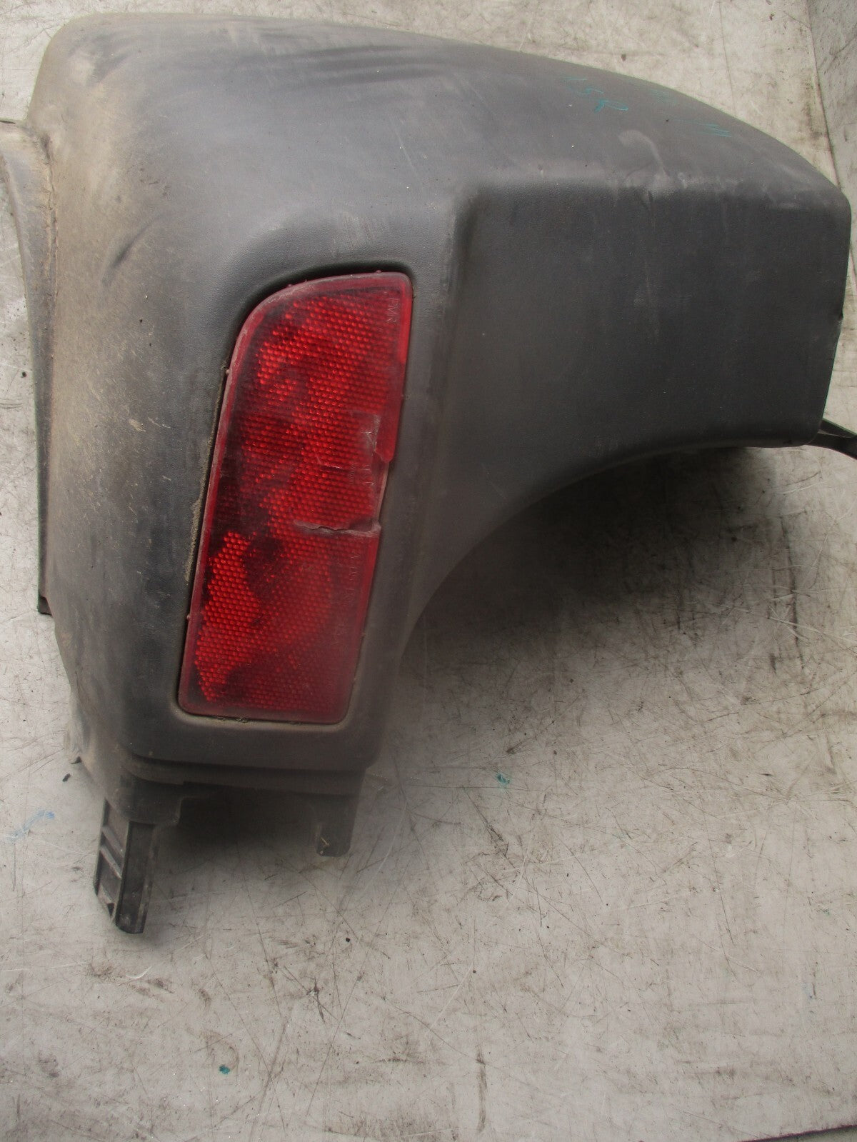 2014 MERCEDES SPRINTER W906 NSR PASSENGER SIDE REAR BUMPER CORNER A9068804571