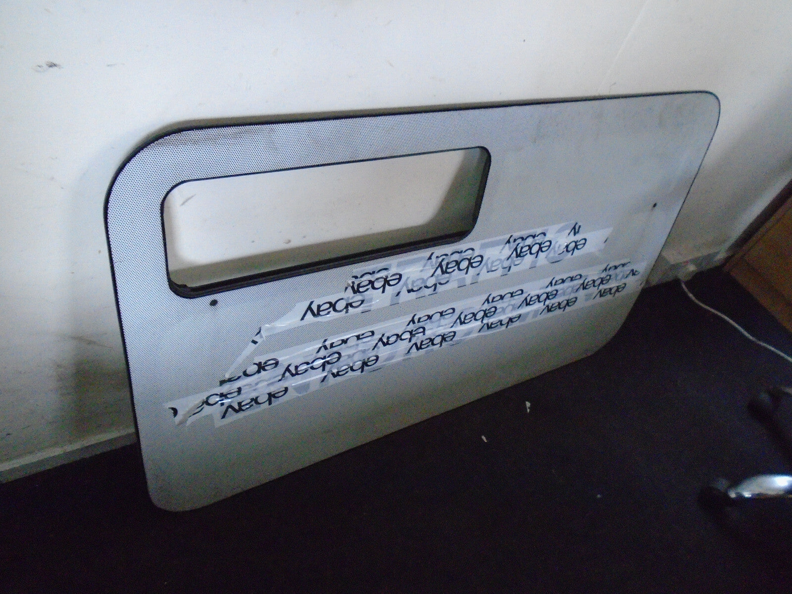 VAUXHALL MOVANO MK1 2008 OS DRIVERSIDE SLIDING GLASS MINIBUS