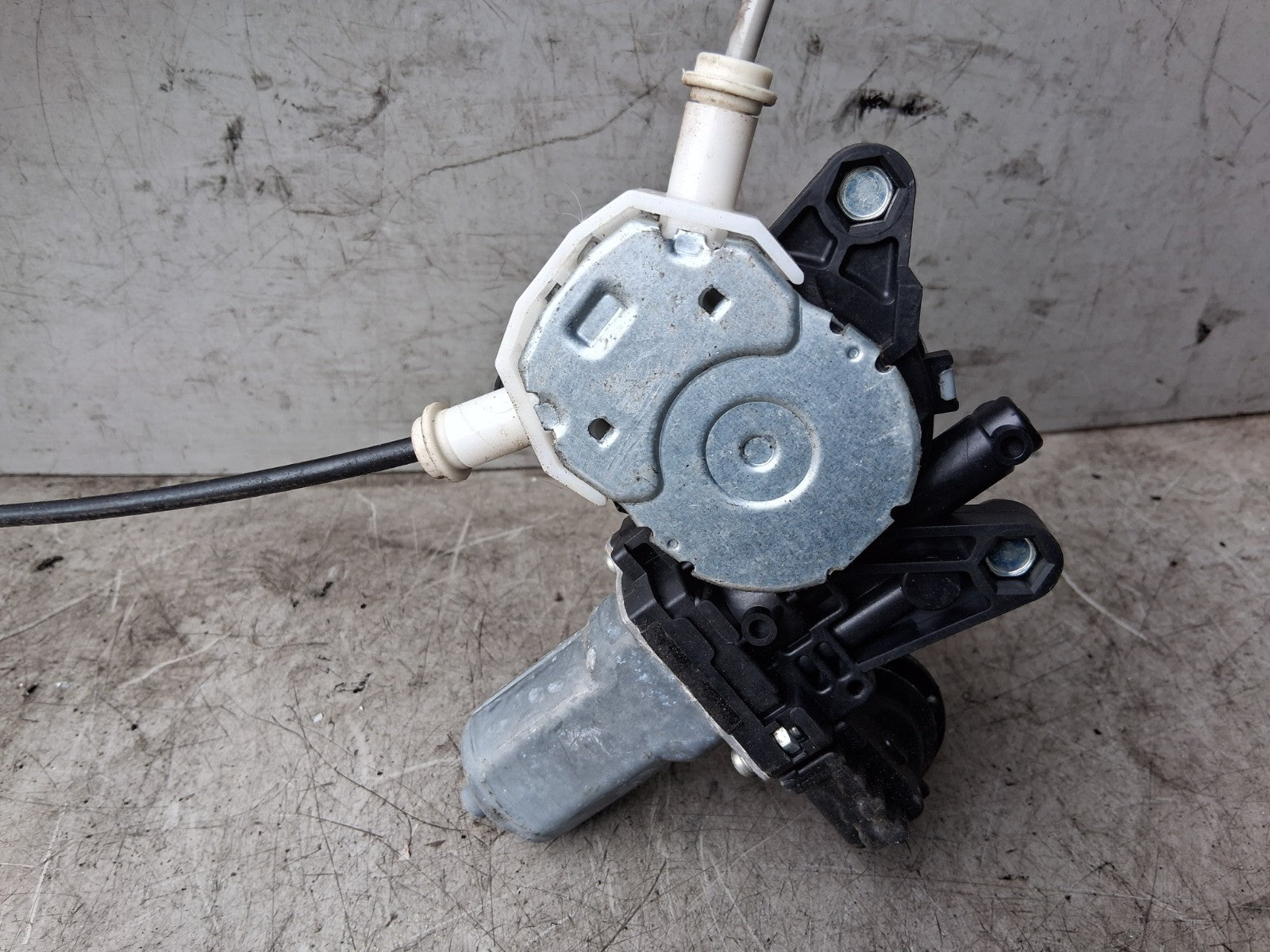 SUZUKI SWIFT MK3 2016 NSF PASSENGER SIDE FRONT LEFT WINDOW MOTOR & REGULATOR