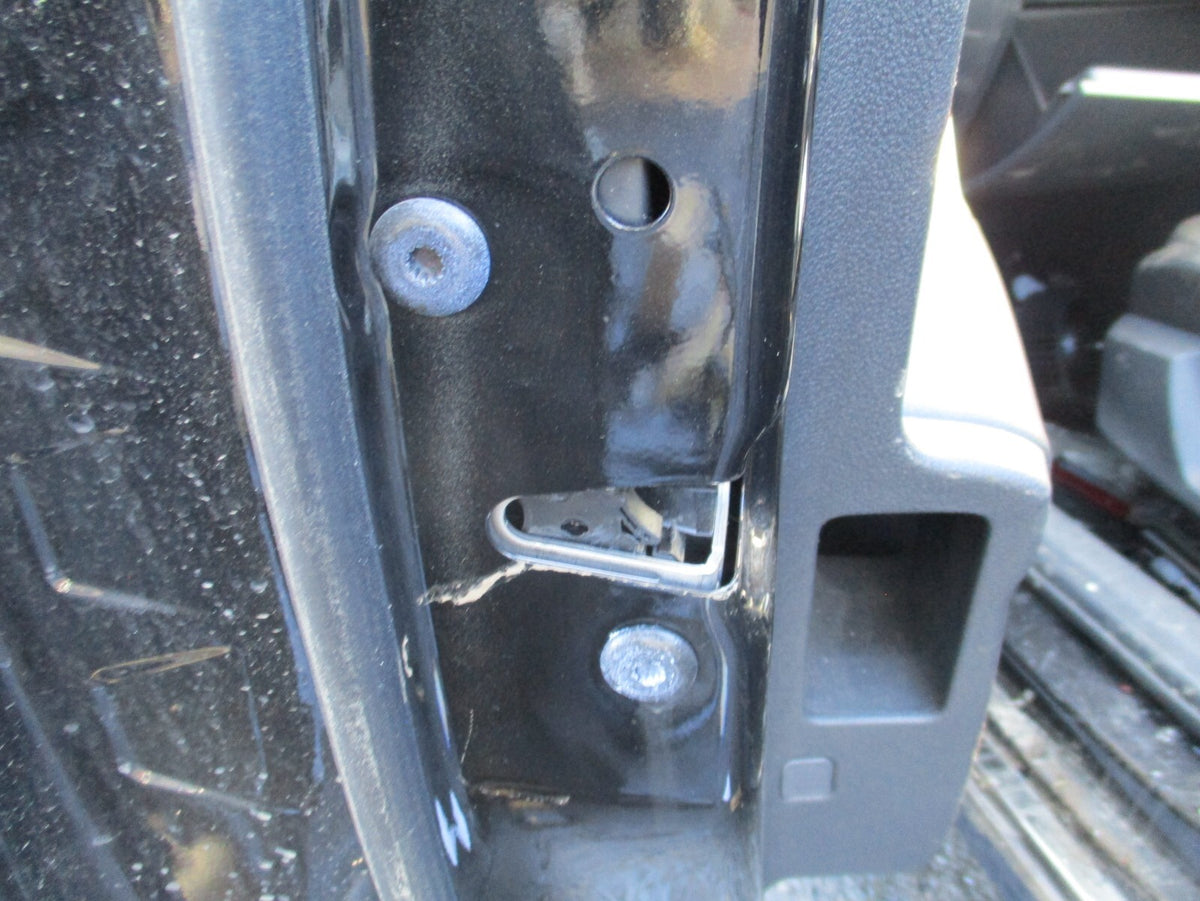 2023 SKODA OCTAVIA MK4 NX NSF PASSENGER SIDE FRONT DOOR LOCK MECHANISM