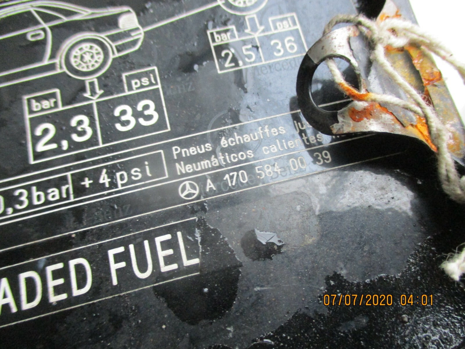 MERCEDES SLK 320 2000 R170 FACELIFT FUEL DOOR COVER CAP FLAP BLACK A1705840039