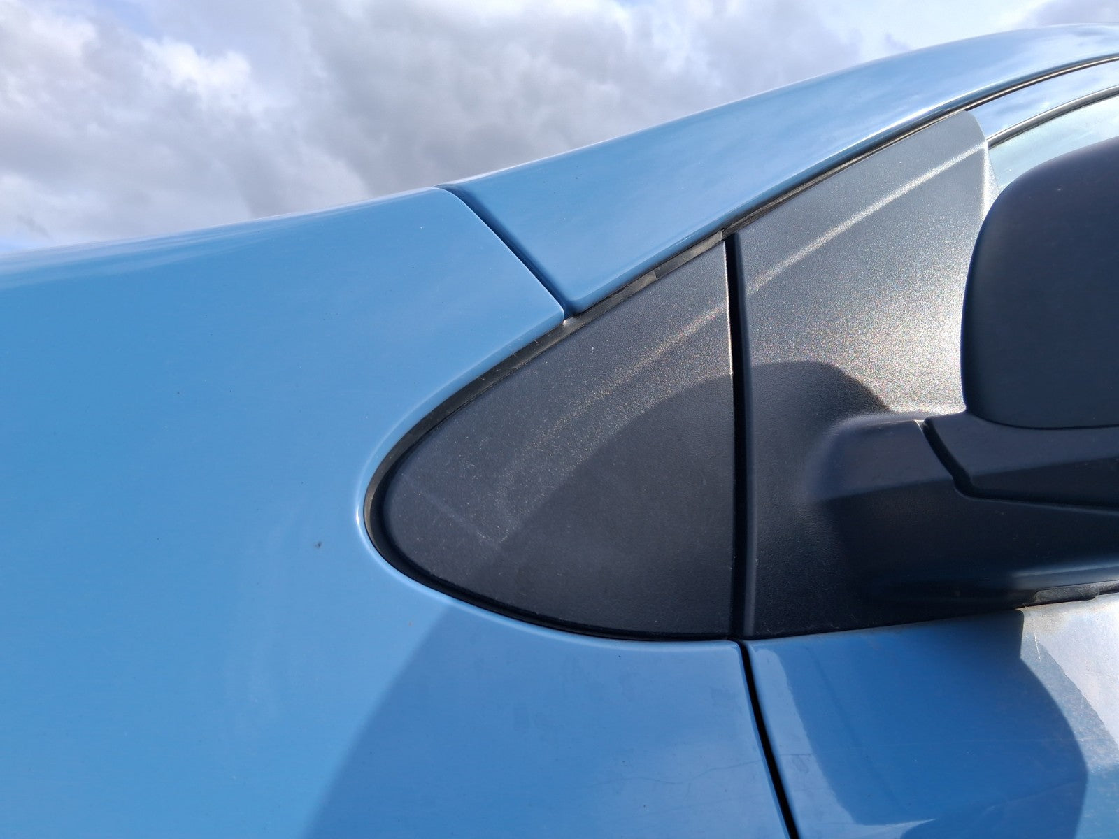 2019 KIA PICANTO MK3 NSF PASSENGER SIDE FRONT WING TRIM MOULDING