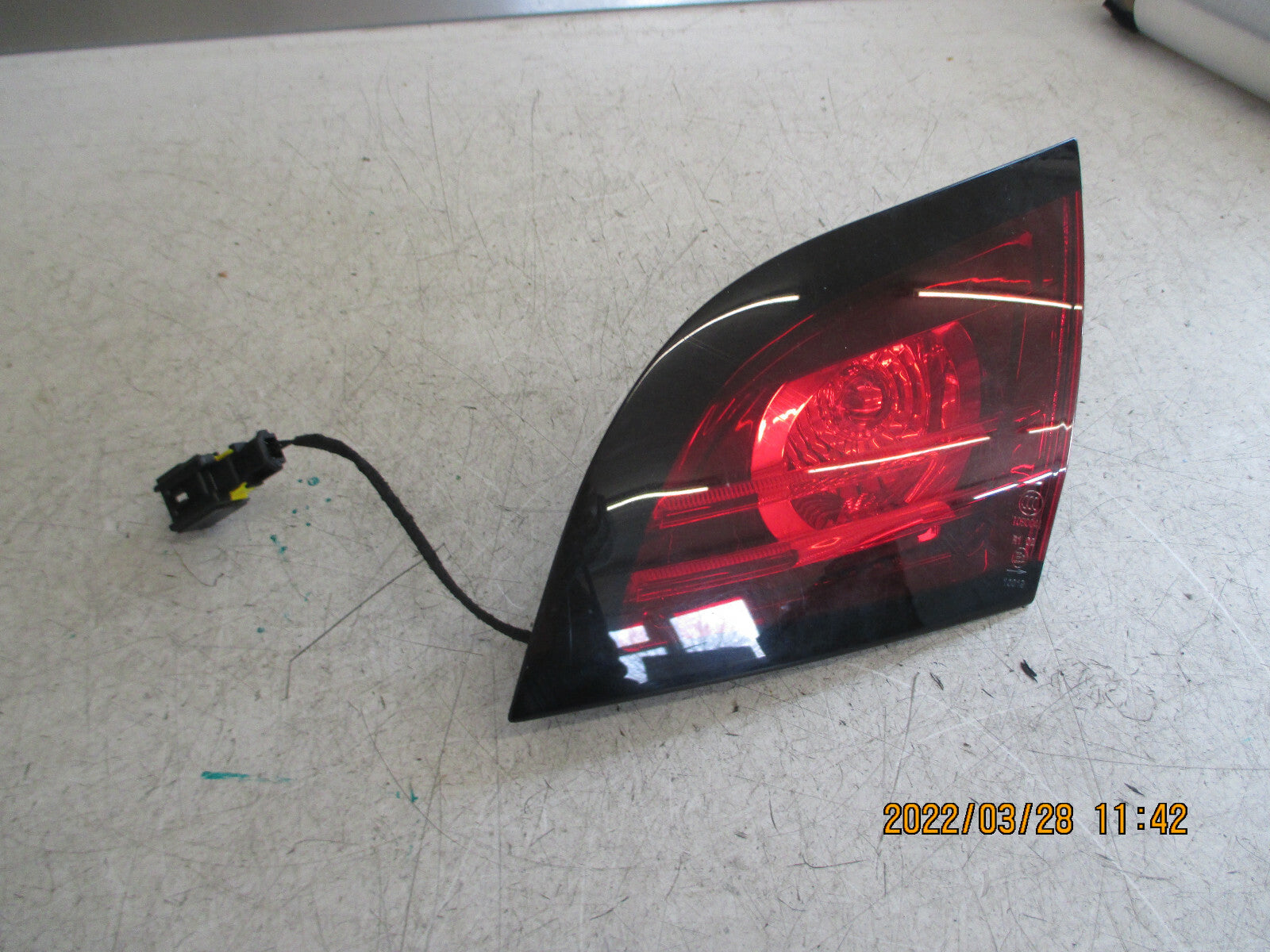 CITROEN DS4 2016 OSR DRIVER SIDE REAR INNER BOOTLID TAIL LIGHT LAMP 9670272680