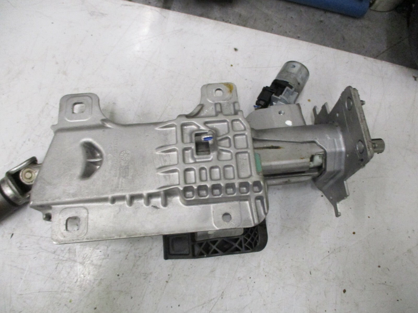CITROEN C4 PICASSO 2008 ADJUSTABLE STEERING COLUMN WITH LOWER UJ KNUCKLE JOINT