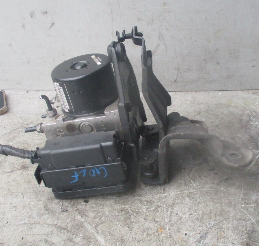 VOLKSWAGEN GOLF HYDRAULIC BLOCK CONTROL UNIT 0212-1919