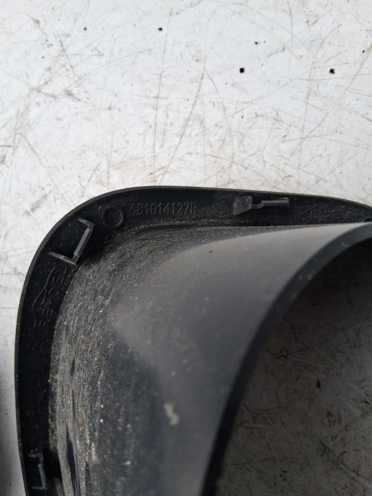 2023 RENAULT MASTER MK3 STEREO DASHBOARD TRIM 00233242