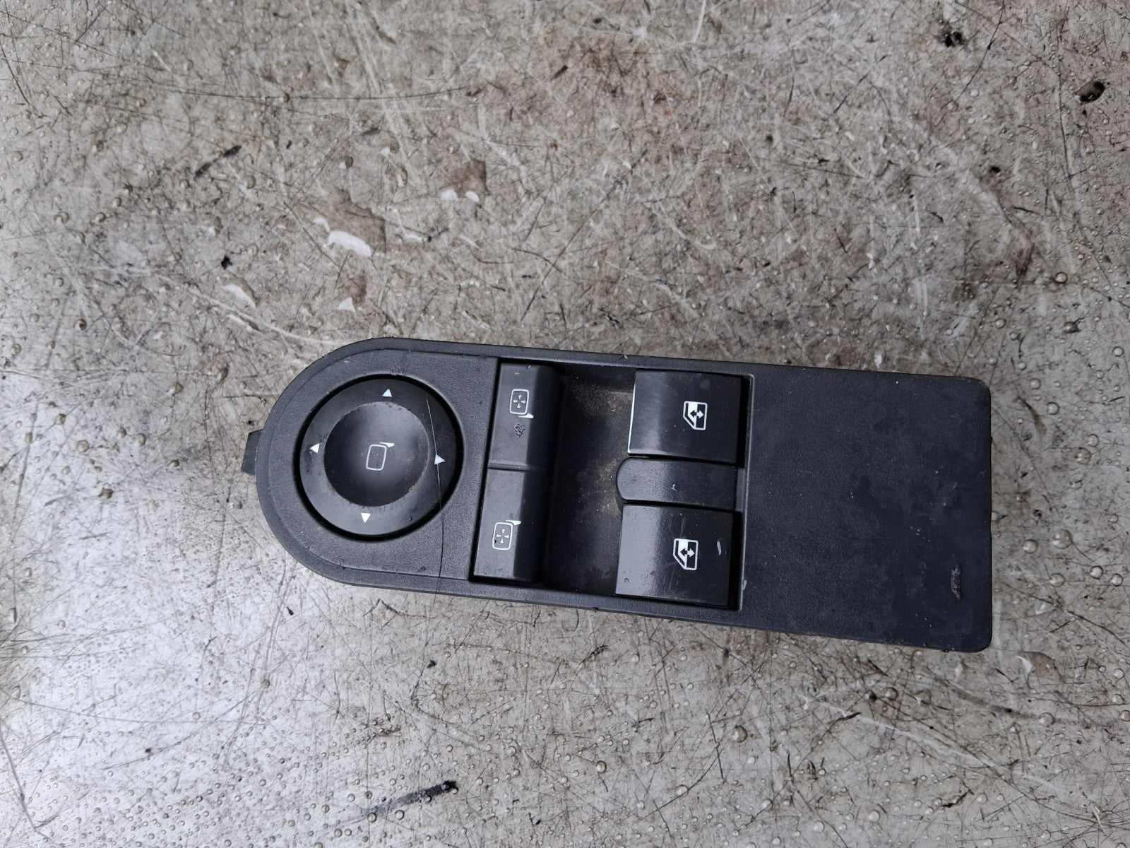 2008 VAUXHALL ZAFIRA B OSF DRIVER SIDE FRONT RIGHT WINDOW CONTROL SWITCH 1322870