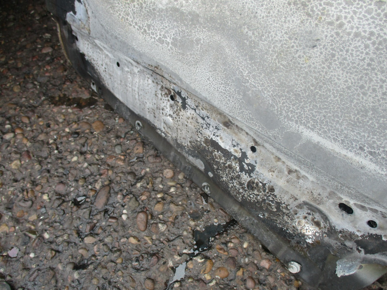 NISSAN QASHQAI J11 MK2 NSR PASSENGER SIDE REAR BARE DOOR SHELL DAMAGED