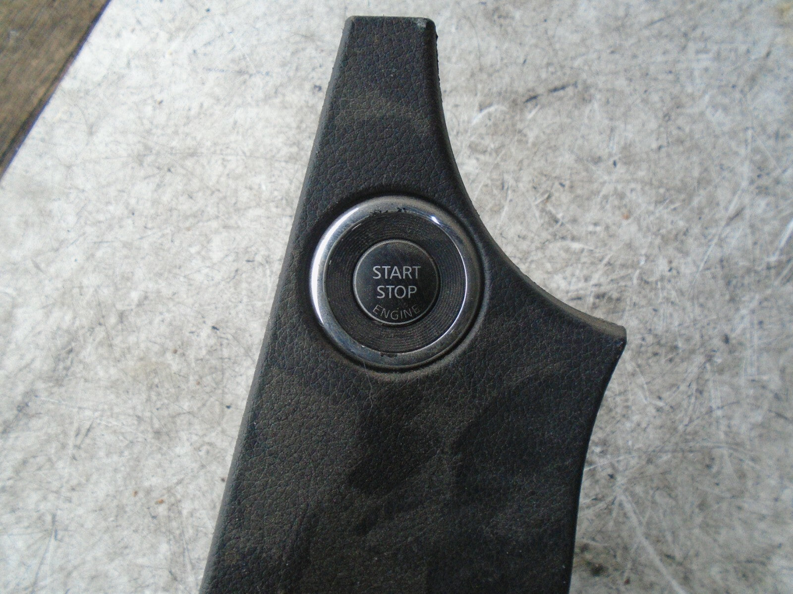 NISSAN QASHQAI J11 MK2 2019 START STOP CONTROL SWITCH SURROUND 684144EA3A