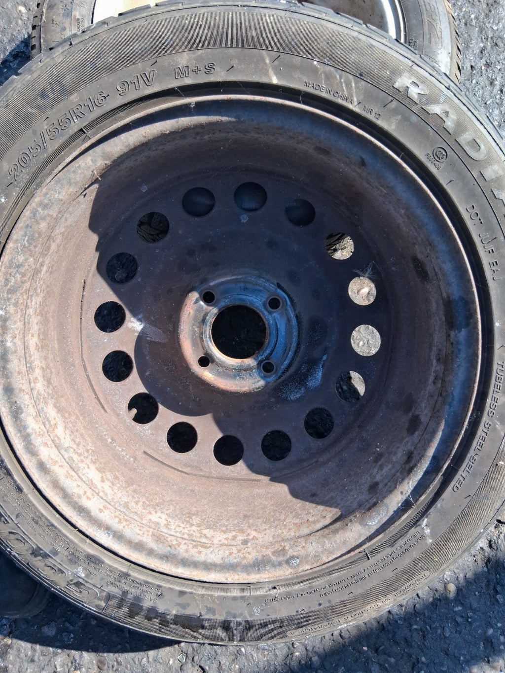 2013 CITROEN C4 MK2 16 INCH STEEL WHEEL WITH TYRE 205/55R16