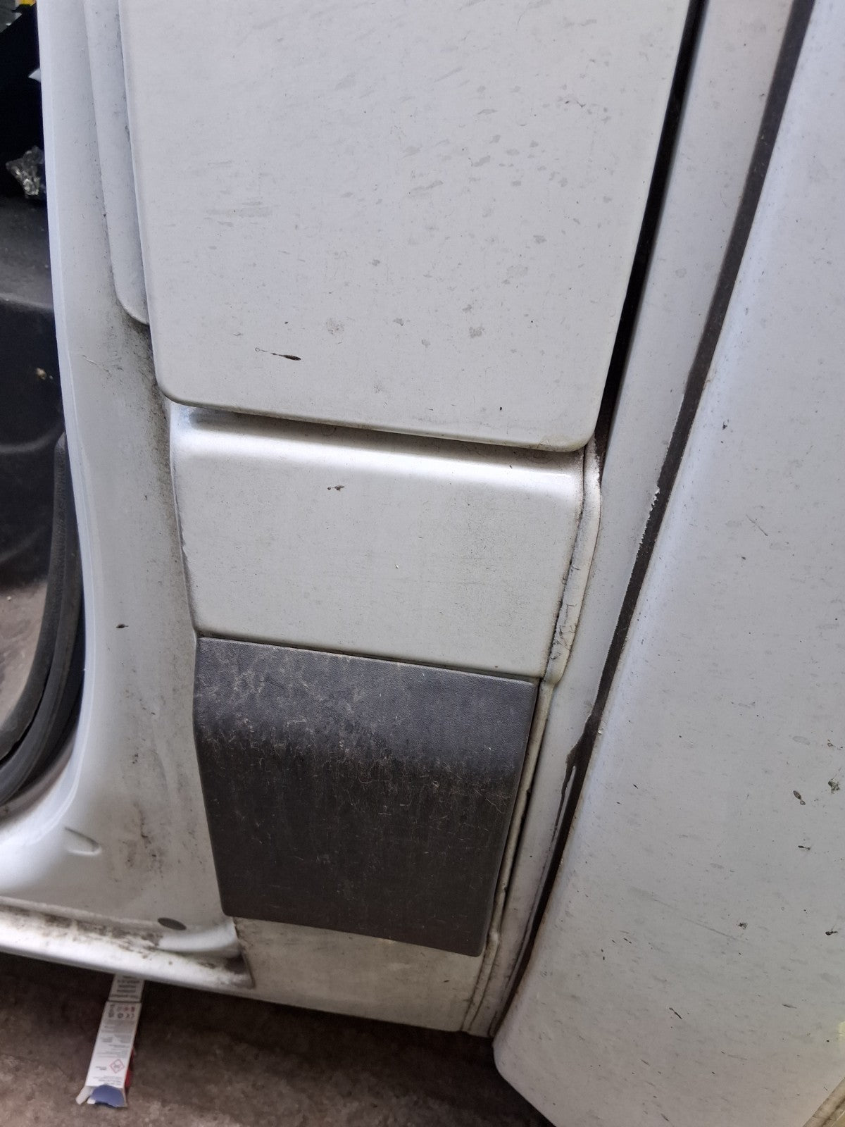 2024 RENAULT MASTER MK3 NSF PASSENGER SIDE B PILLER TRIM MOULDING