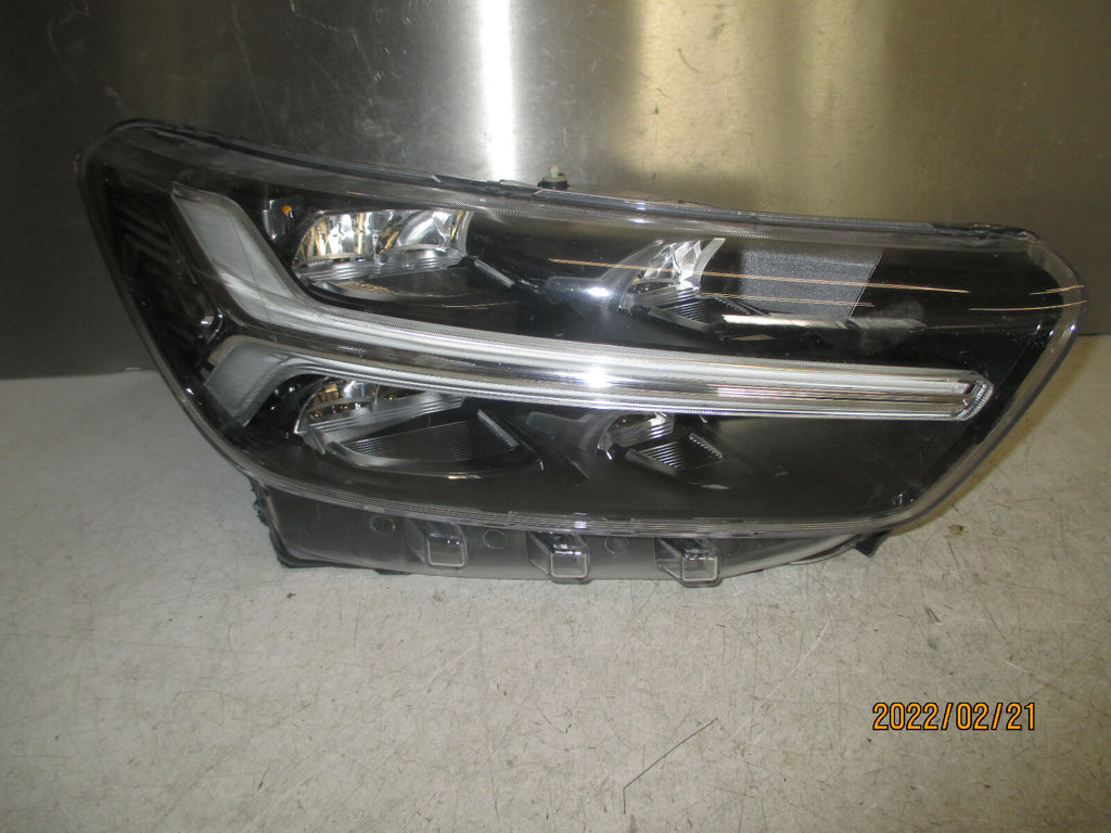 VOLVO XC40 2021 OSF DRIVER SIDE FRONT HEADLIGHT HEADLAMP 31655994 SPARES