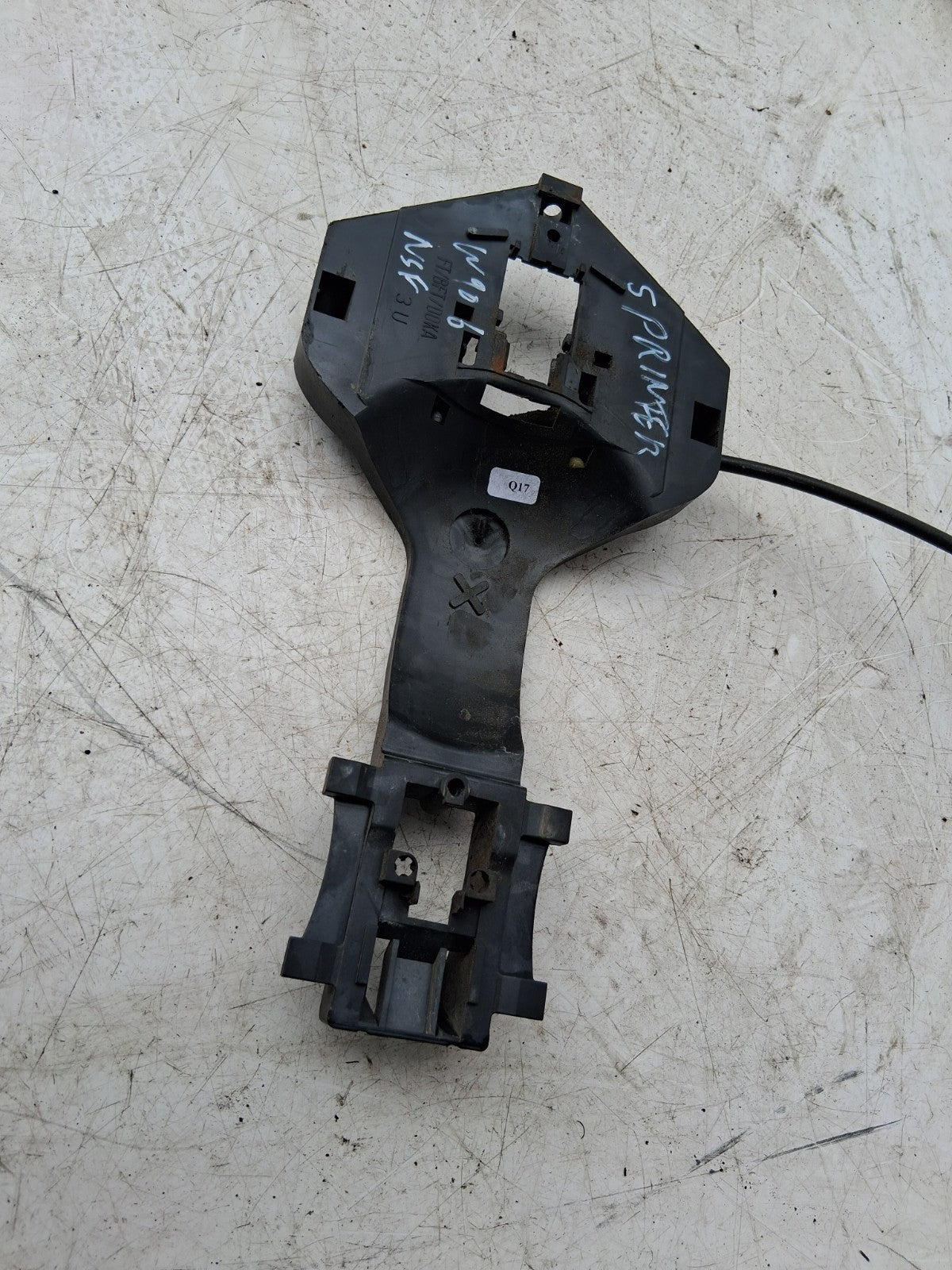 2013 MERCEDES BENZ SPRINTER W906 NSF PASSENGER SIDE FRONT DOOR LOCK MECHANISM