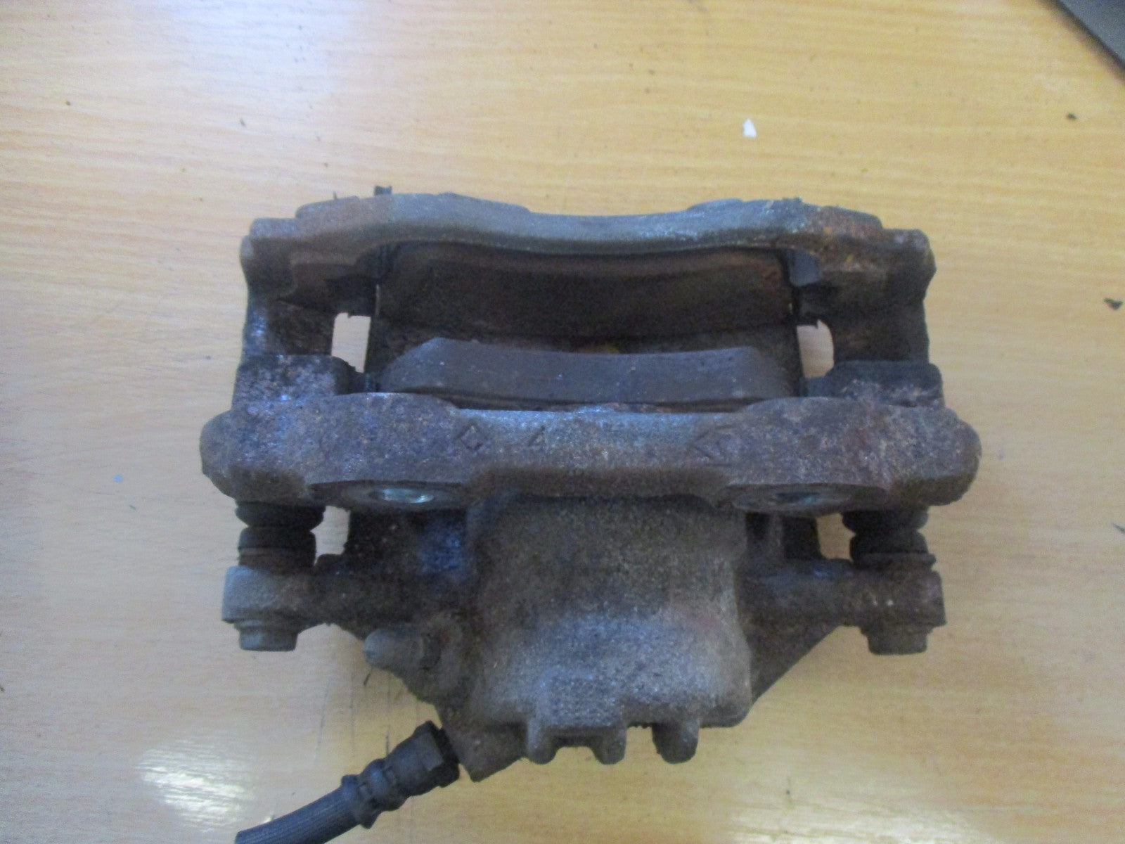 PEUGEOT 208 BRAKE CALIPER 2012-2016 OSF DRIVERS SIDE FRONT BOSCH 9805497780 D