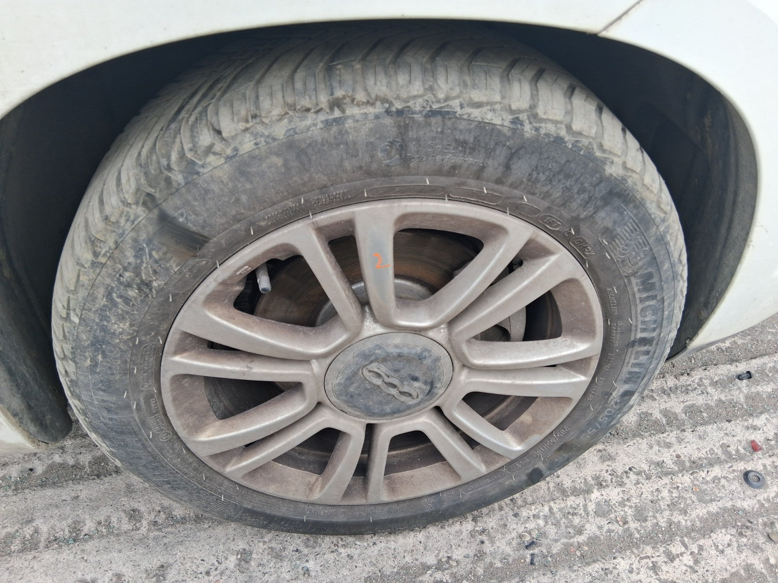 2019 FIAT 500L HATCH 16 INCH SINGLE ALLOY WHEEL WITH TYRE 205/55R16 REF 2