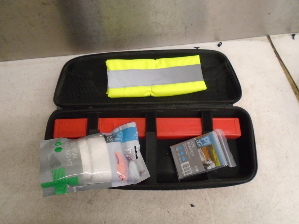 SEAT LEON MK4 2021 ORANGE POUCH FIRST AID KIT ROAD SAFETY TRIANGLE HIVIZ BLANKET