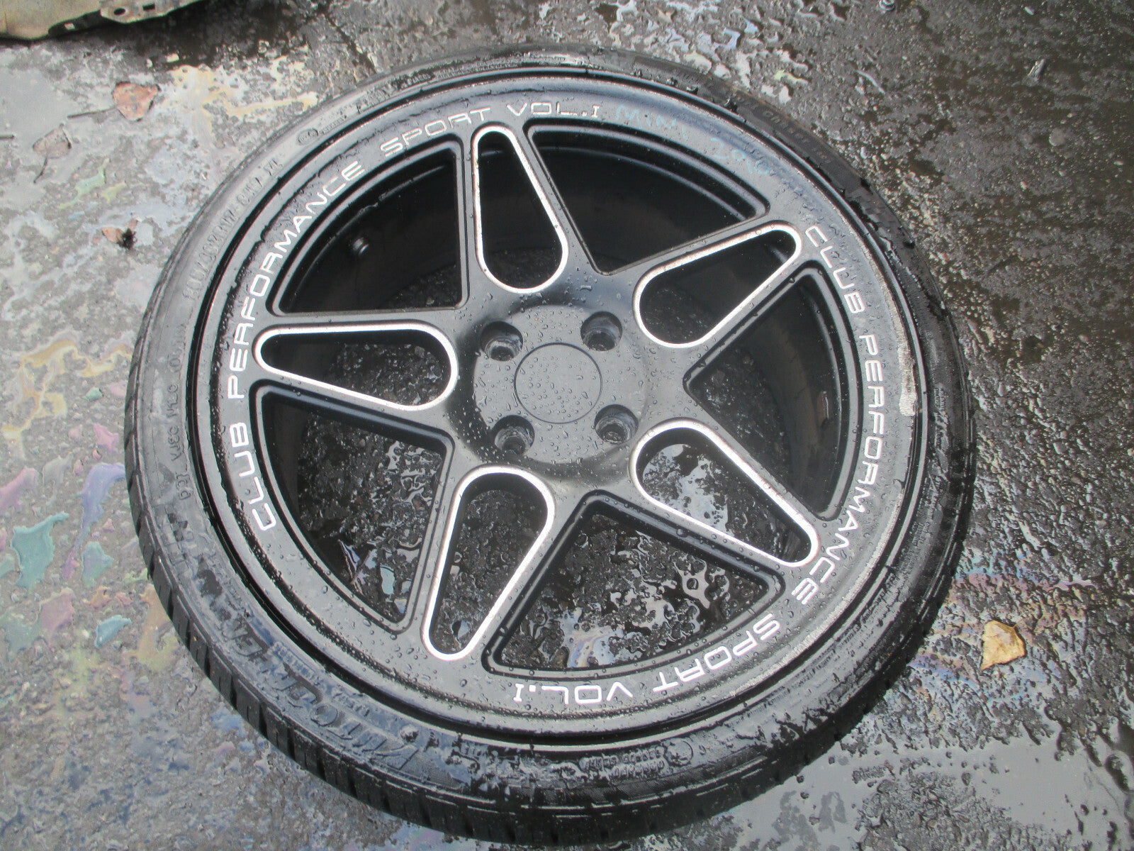 MINI COOPER 2010 17 INCH ALLOY WHEEL WITH TYRE 205/40R17