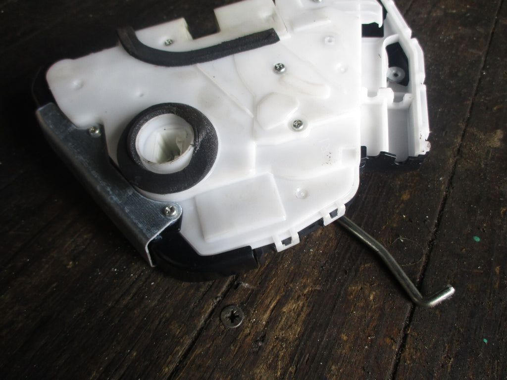 SUZUKI SWIFT 2020 MK4 OSF DRIVER SIDE FRONT DOOR LOCK MECHANISM
