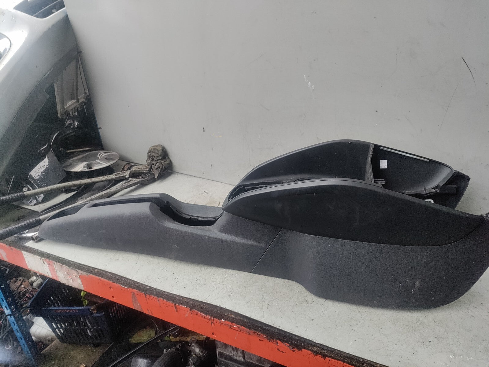 AUDI A1 8X 2015 3 DOOR CENTRE CONSOLE CUP HOLDER PLASTIC TRIM 8X0863240C
