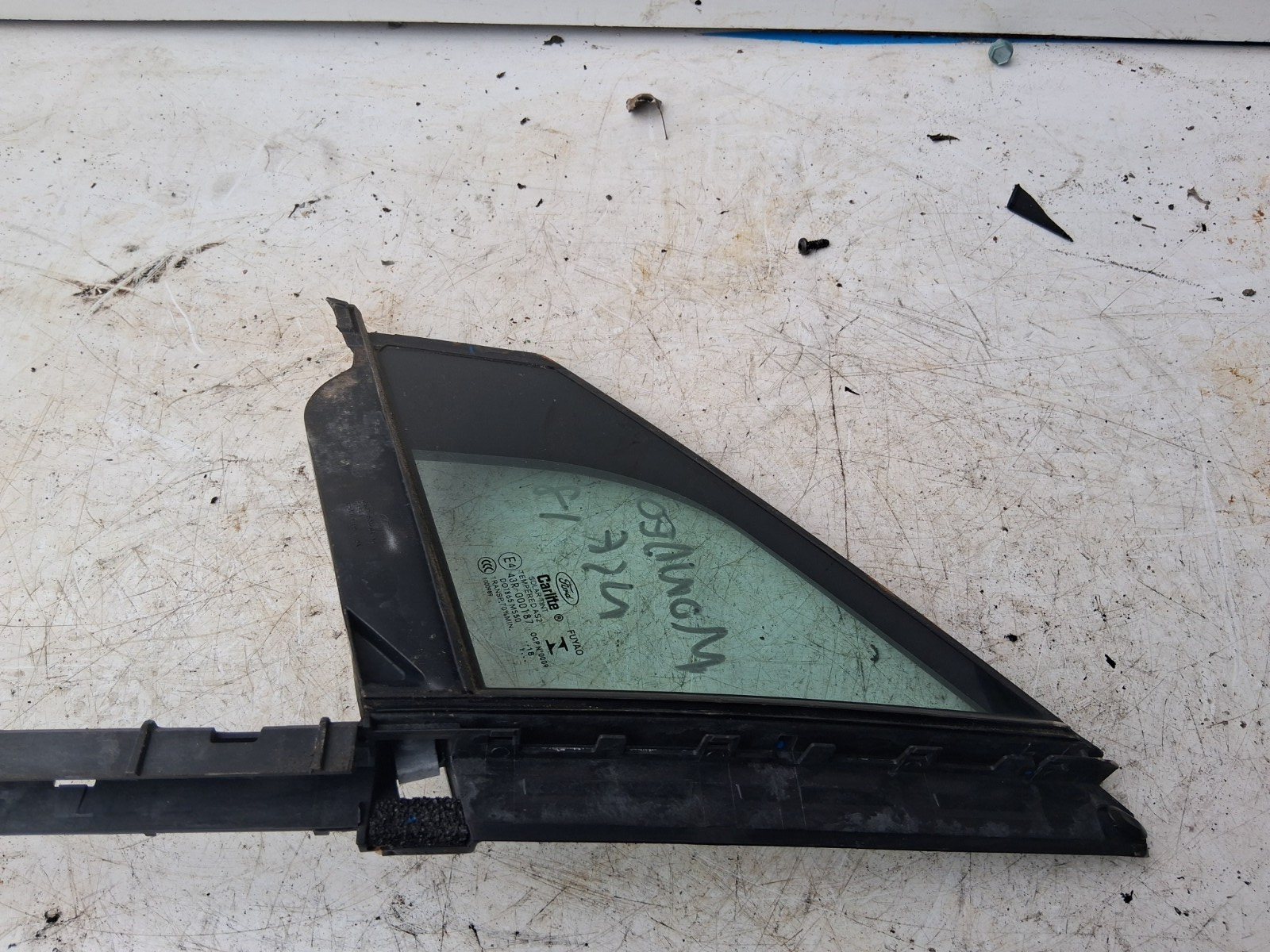 2018 FORD MONDEO MK5 NSF PASSENGER SIDE FRONT LEFT WINDOW QUARTER GLASS