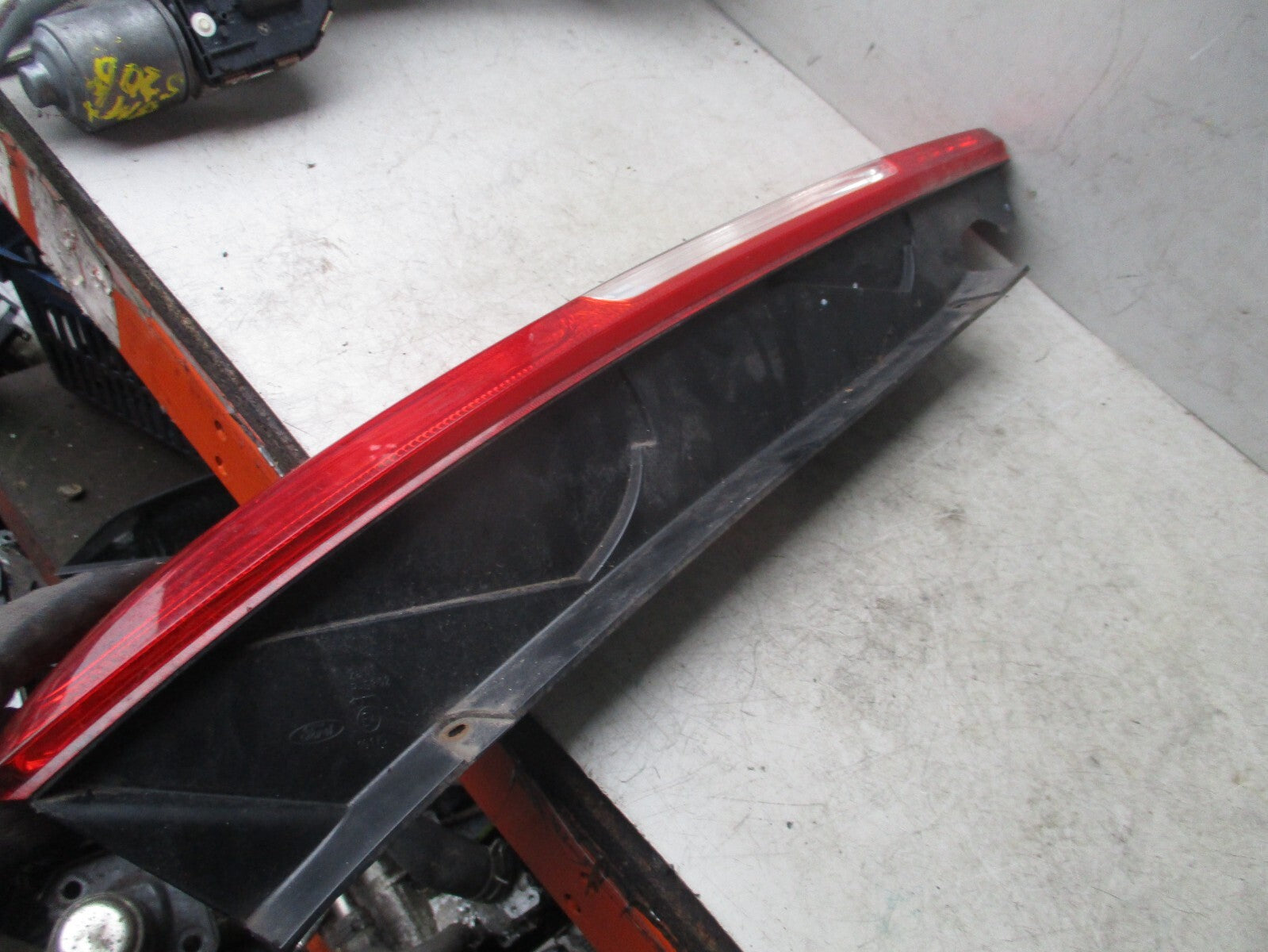 2007 FORD FOCUS MK2 NSR PASSENGER SIDE REAR LEFT TAIL LIGHT TAIL LAMP