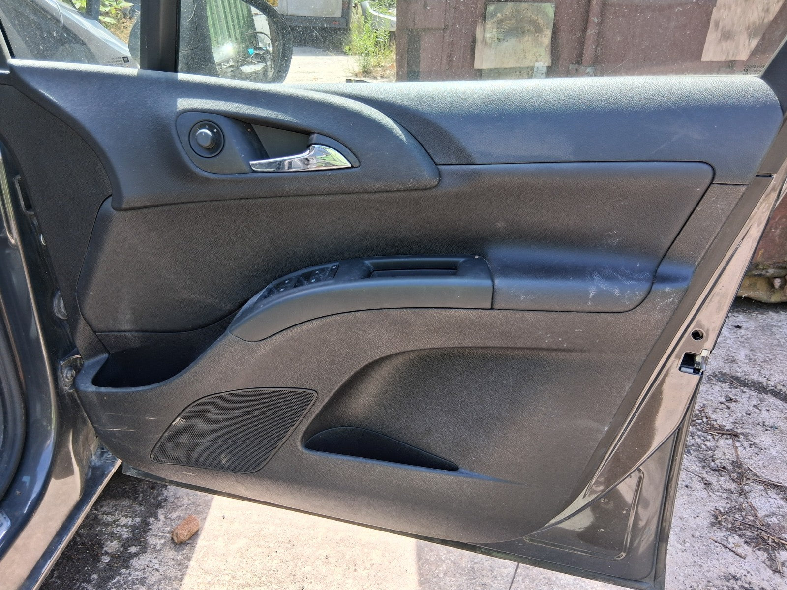 2016 VAUXHALL MERIVA B MK2 OSF DRIVER SIDE FRONT RIGHT DOOR CARD