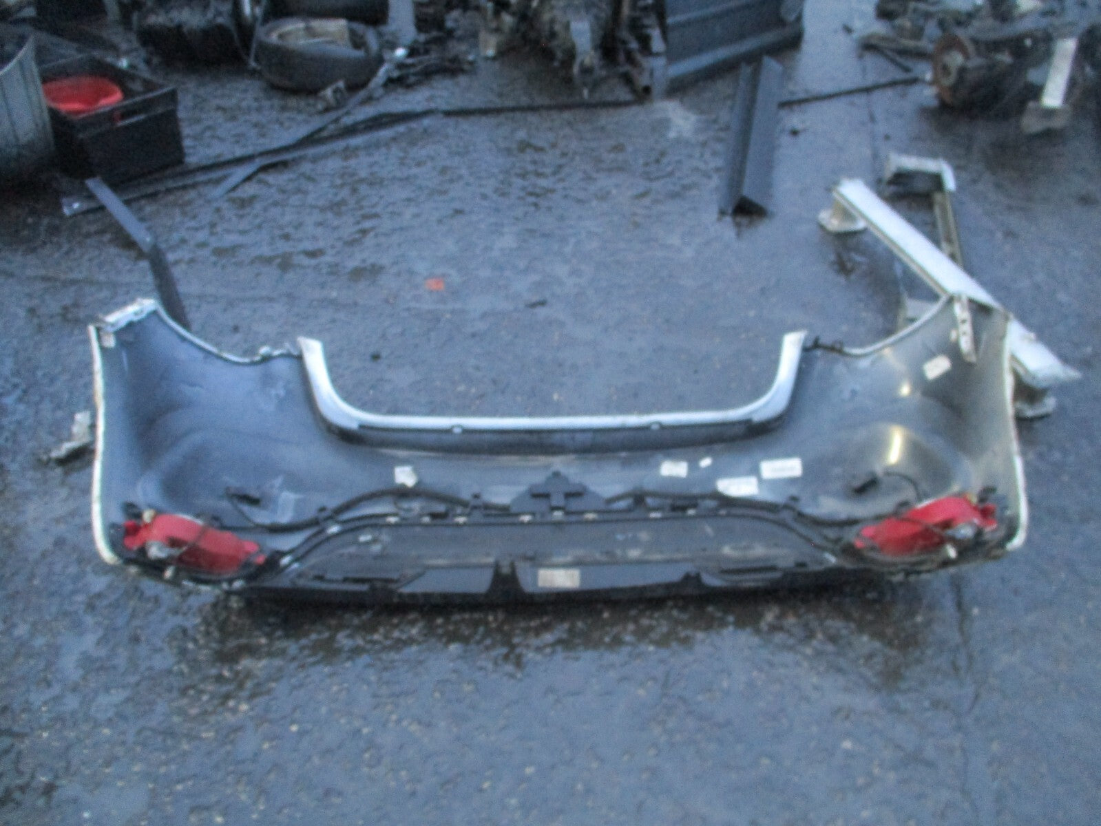 CITROEN DS4 2016 REAR COMPLETE BUMPER DIFFUSER PDC SENSOR WHITE