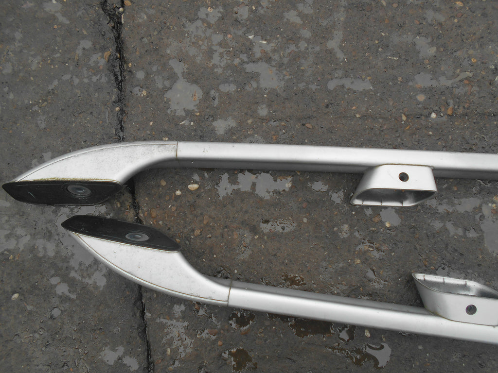 RENAULT LAGUNA ESTATE MK2 2004 ROOF RACK BARS