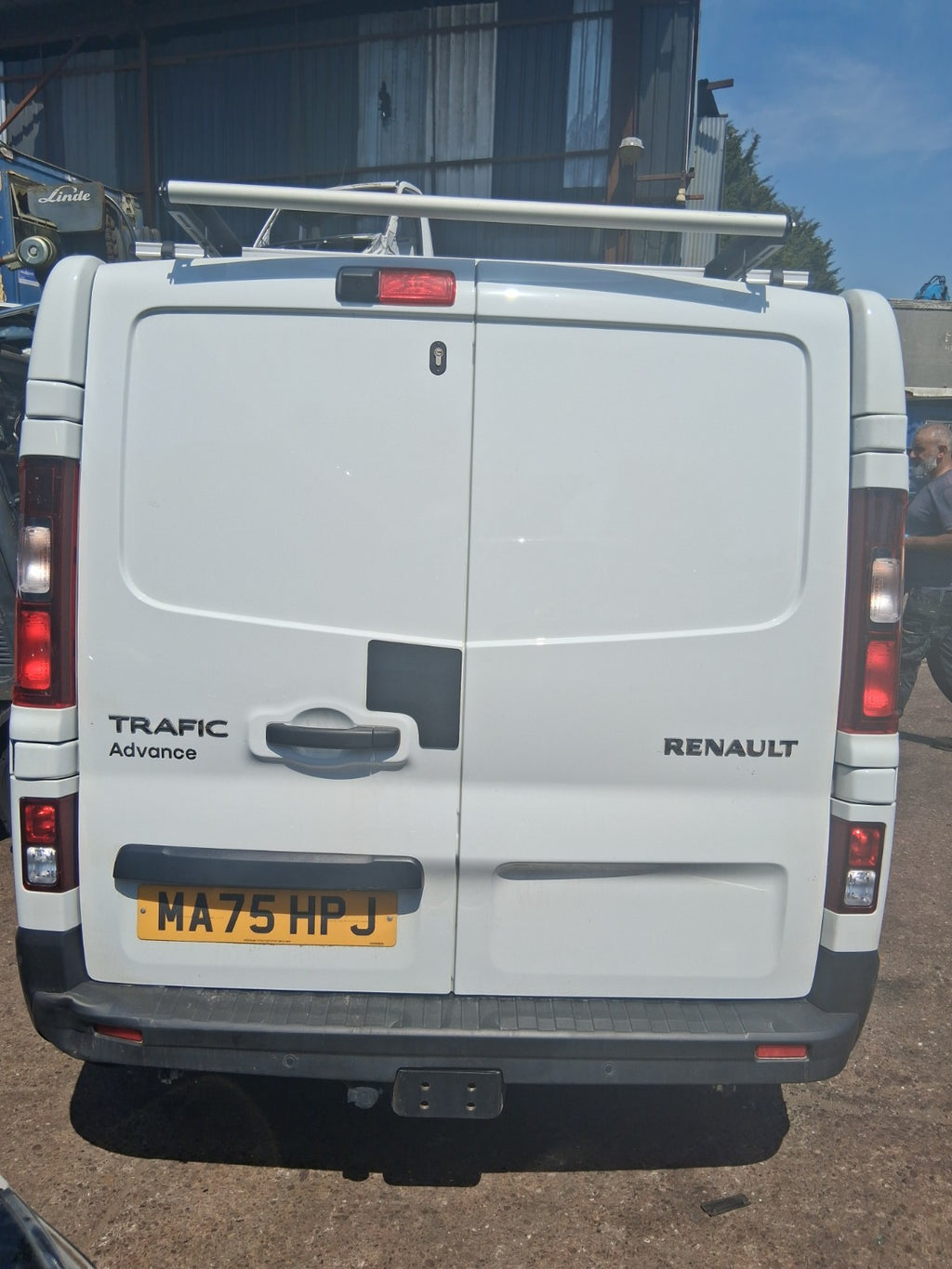2025 RENAULT TRAFIC X82 MK3 NSF PASSENGER SIDE FRONT LEFT BONNET HINGE
