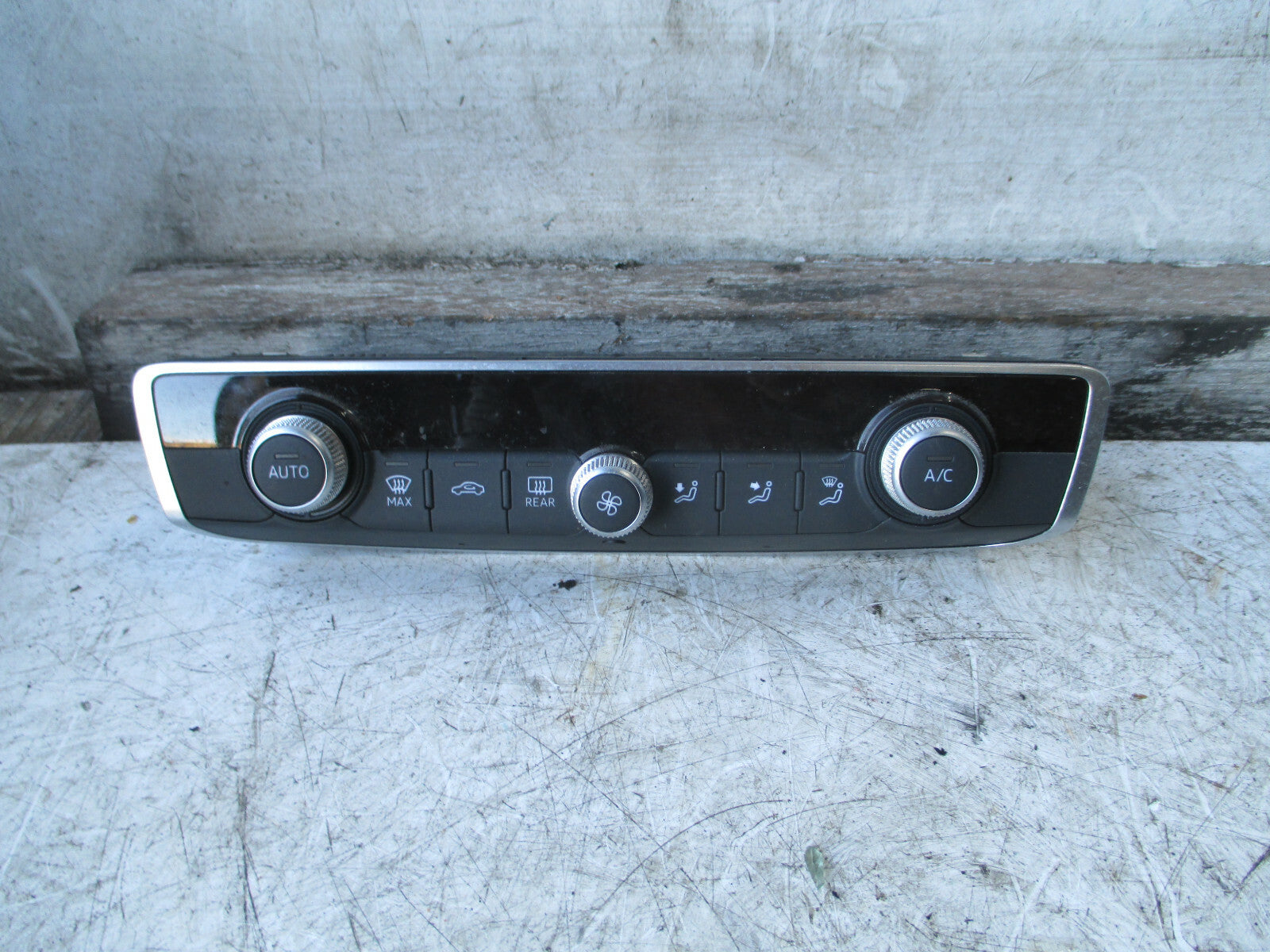 AUDI A3 2019 MK3 8V AC HEATER CLIMATE CONTROL SWITCH 8V0820043AE