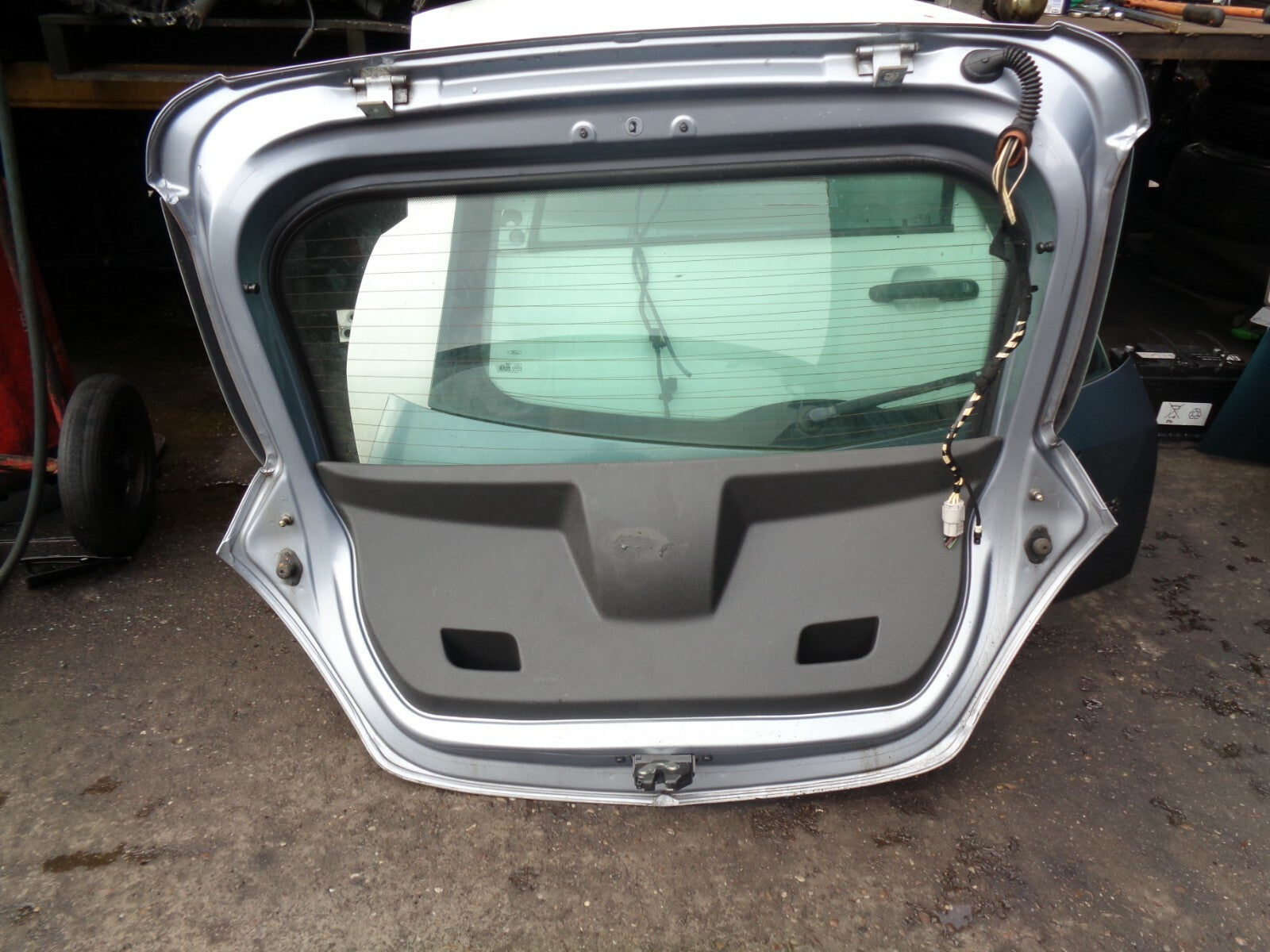 VAUXHALL CORSA D 2008 REAR COMPLETE TAILGATE SILVER