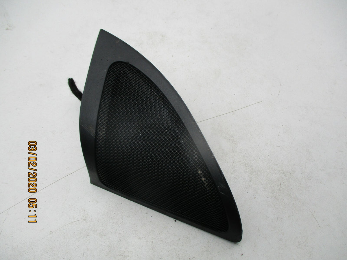 MERCEDES GLA X156 2014 OSF DRIVER SIDE FRONT DOOR TWEETER SPEAKER A1567200211