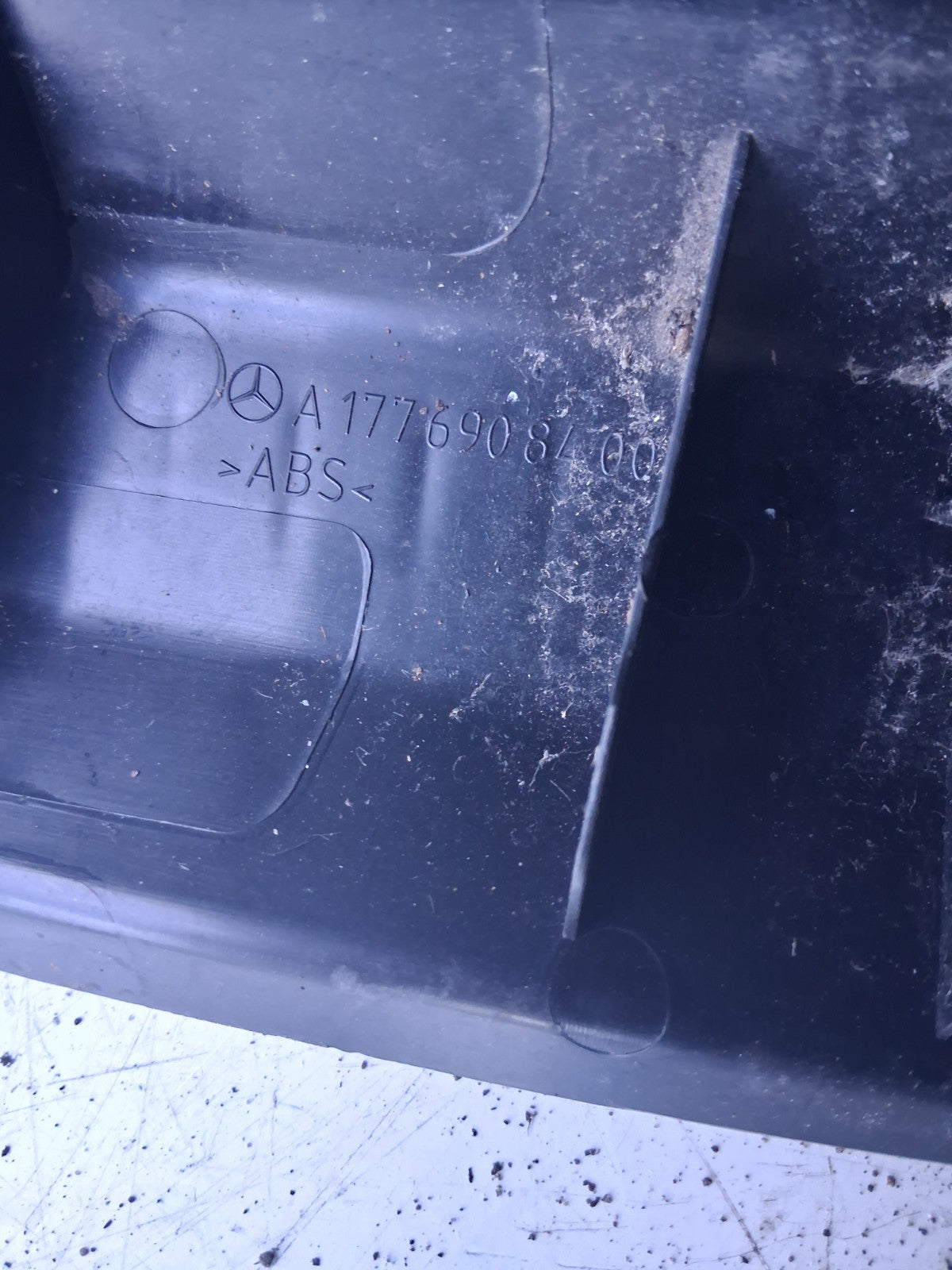 2021 MERCEDES A CLASS TAILGATE BOOTLID SILL LOCK TRIM COVER A1776908400