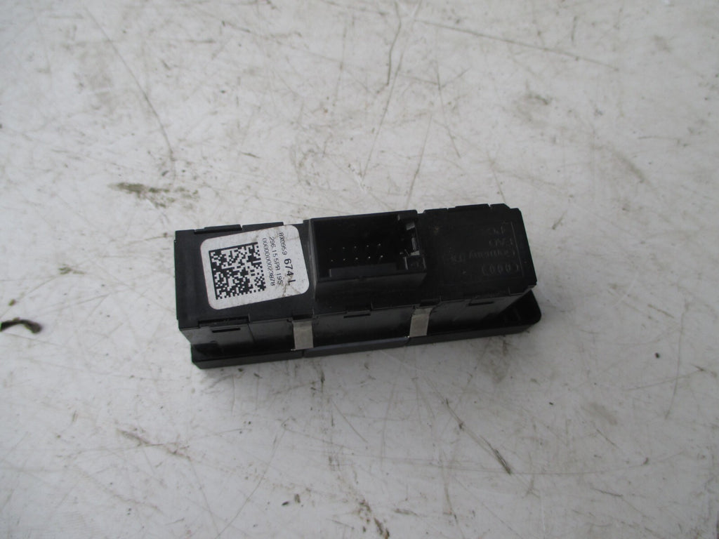 AUDI A1 8X 2014 DRIVE SELECT CONTROL SWITCH BUTTON ASSEMBLY 8X0959674L
