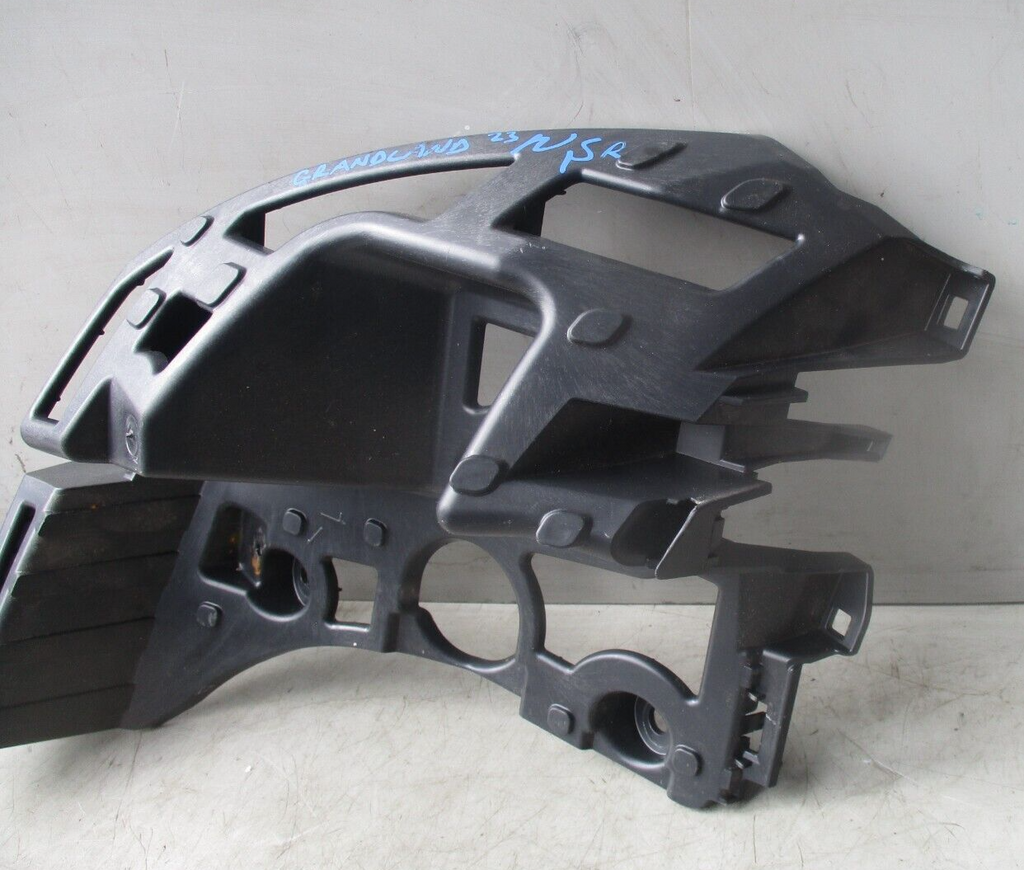 2023 VAUXHALL GRANDLAND NSF PASSENGER LEFT REAR BUMPER MOUNT BRACKET 1800580X