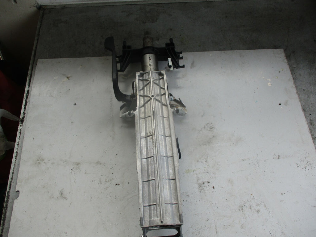 BMW 1 SERIES F20 F21 116D 1.6 DIESEL STEERING COLUMN COMPLETE 768444 ADJUSTABLE
