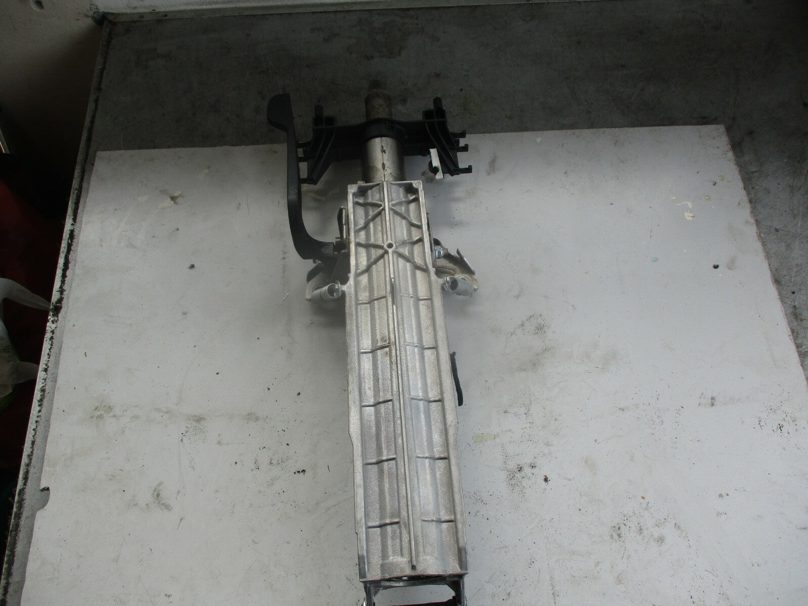BMW 1 SERIES F20 F21 116D 1.6 DIESEL STEERING COLUMN COMPLETE 768444 ADJUSTABLE