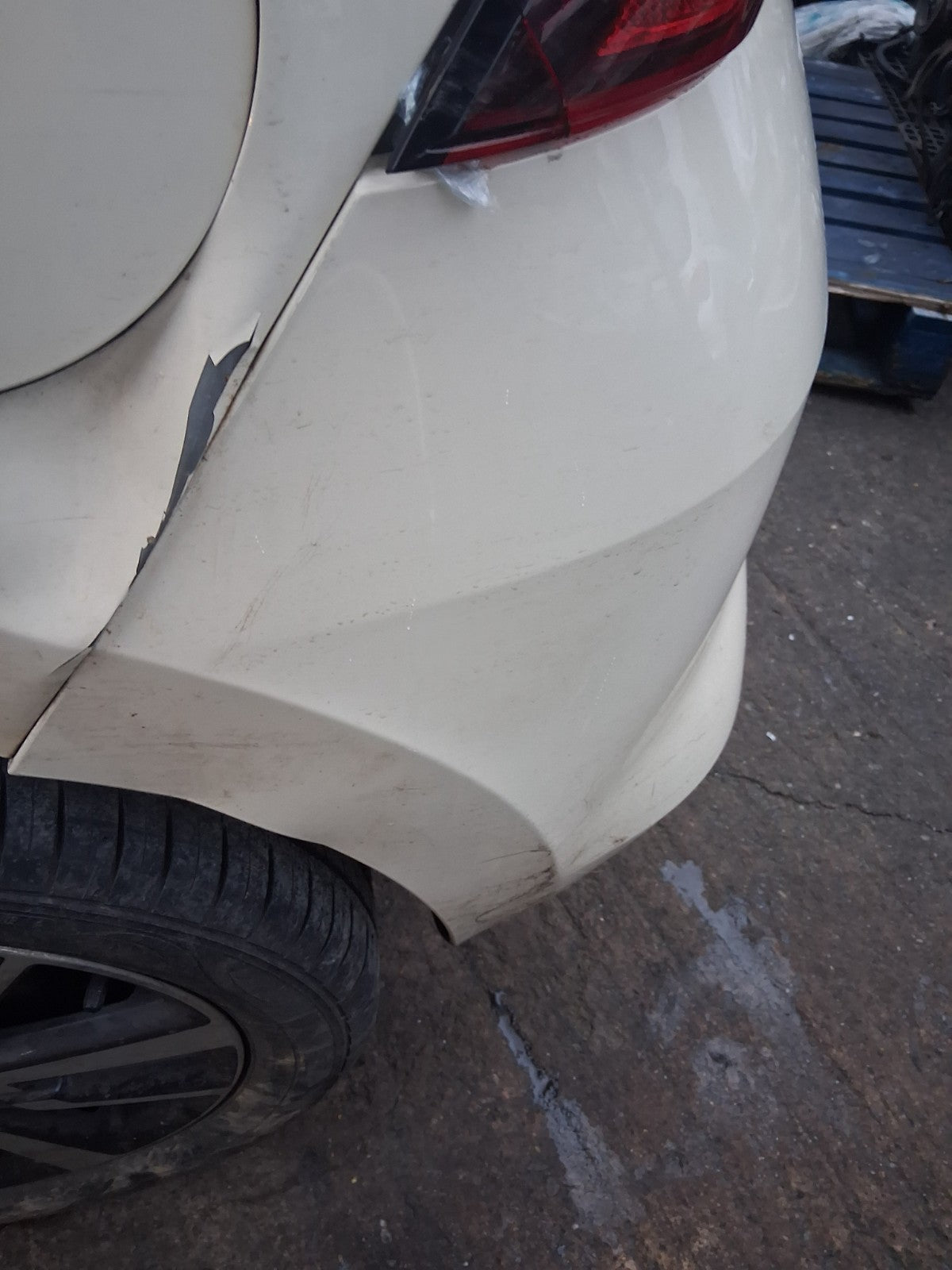 2018 NISSAN MICRA K14 COMPLETE REAR BUMPER IVORY D16