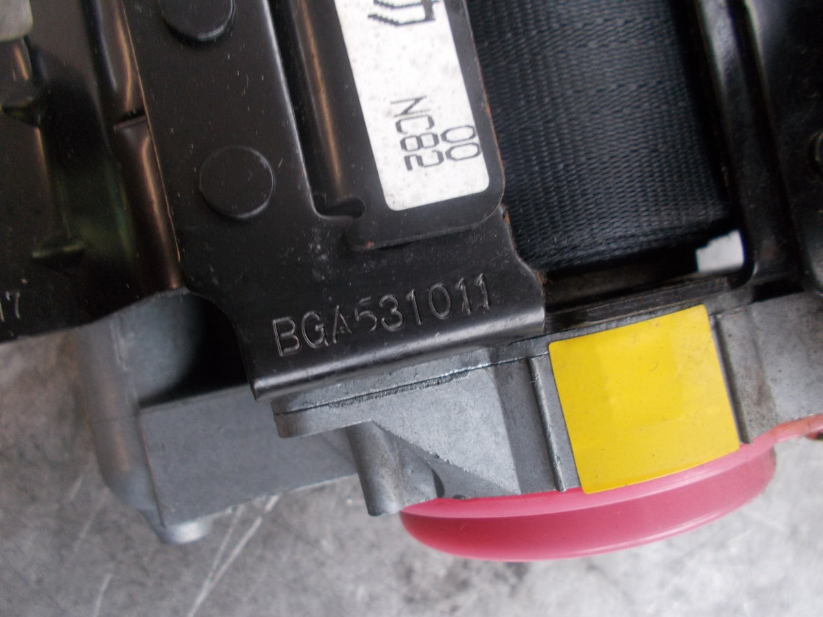 MAZDA MX5 2004 OS DRIVER SIDE PRE TENSIONED SEAT BELTS 0429137