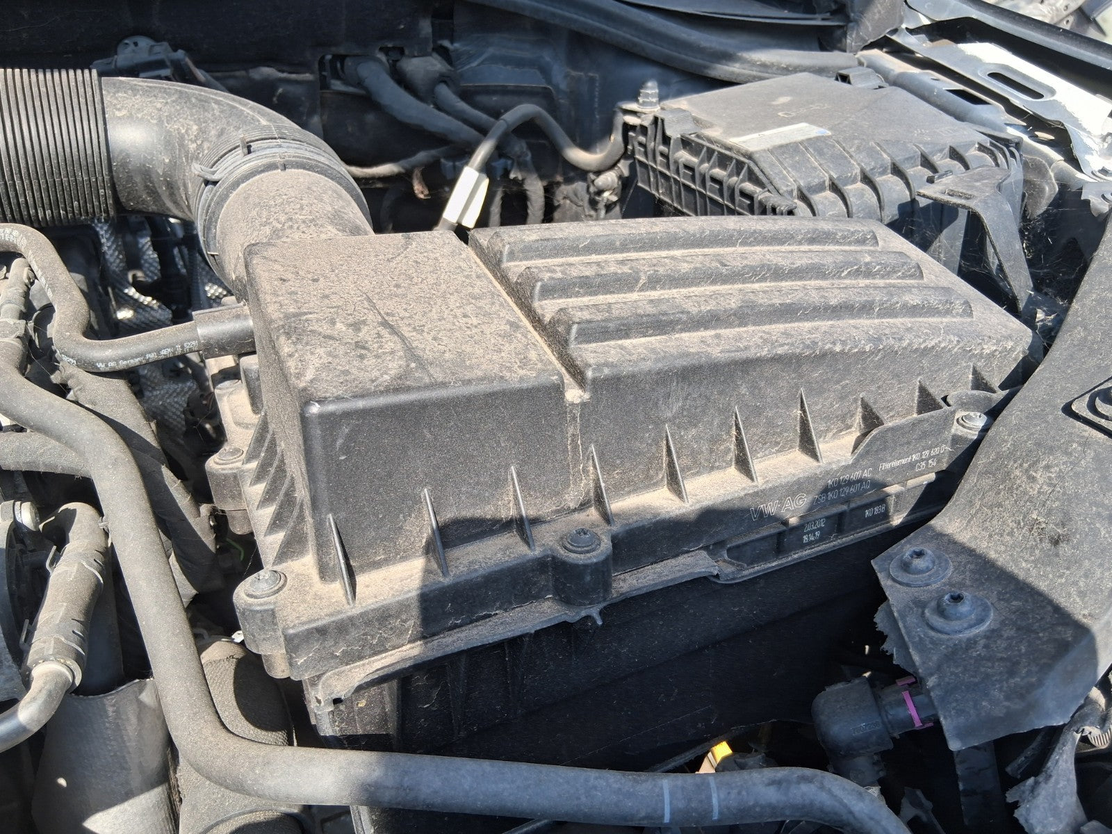 2012 VW VOLKSWAGEN GOLF MK6 1.4 PETROL AIR FILTER BOX ASSEMBLY
