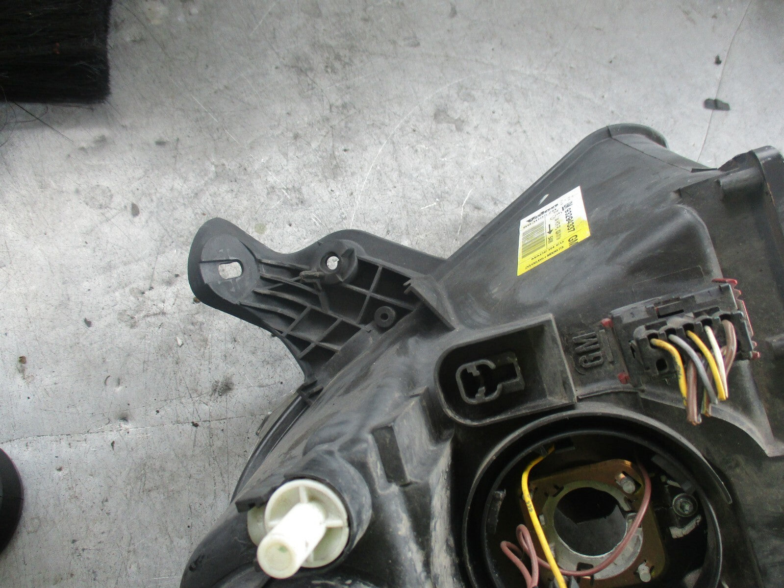 VAUXHALL MERIVA A (MK1) 2003-2010 NS PASSENGER SIDE HEADLIGHT 93294337 NEAR SIDE