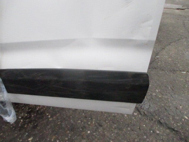 2023 CITROEN BERLINGO MK3 NSF PASSENGERS SIDE FRONT LOWER DOOR MOULDING TRIM