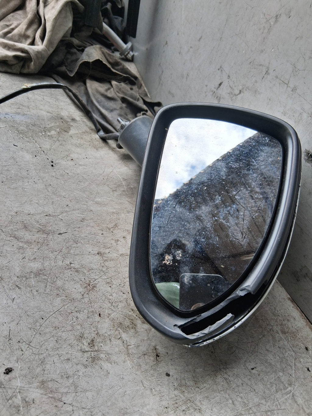 VAUXHALL CORSA D 2011 OSF DRIVER SIDE FRONT RIGHT WING MIRROR 468435664