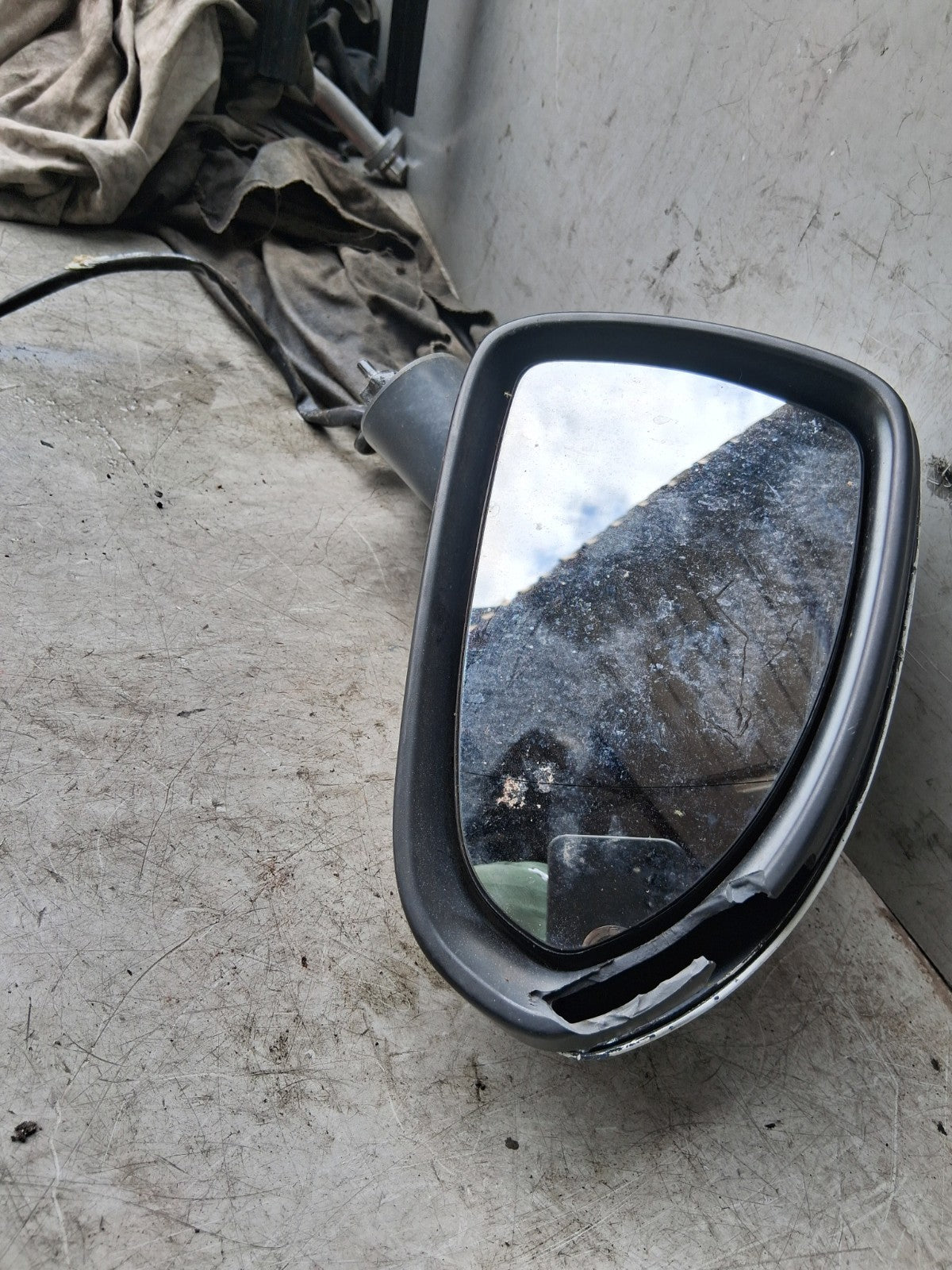 VAUXHALL CORSA D 2011 OSF DRIVER SIDE FRONT RIGHT WING MIRROR 468435664