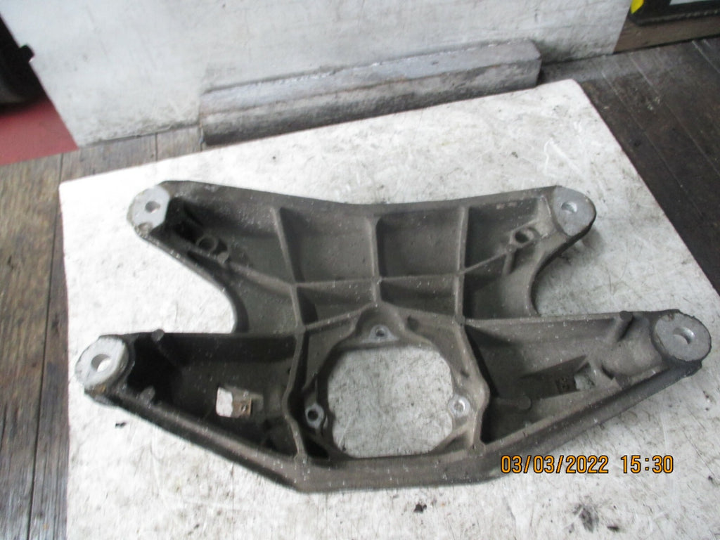 AUDI A5 8T 2011 2.0 TDI GEARBOX MOUNT CRADLE BRACKET 8K0399263AF