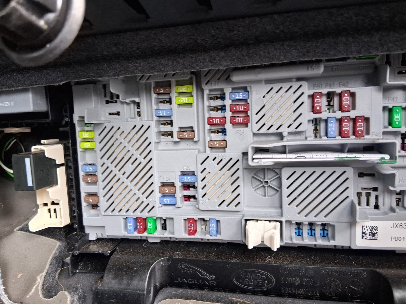 2024 RANGE ROVER VELAR P400e 2.0 HYBRID ELECTRIC REAR FUSE BOX JX6314N030AB