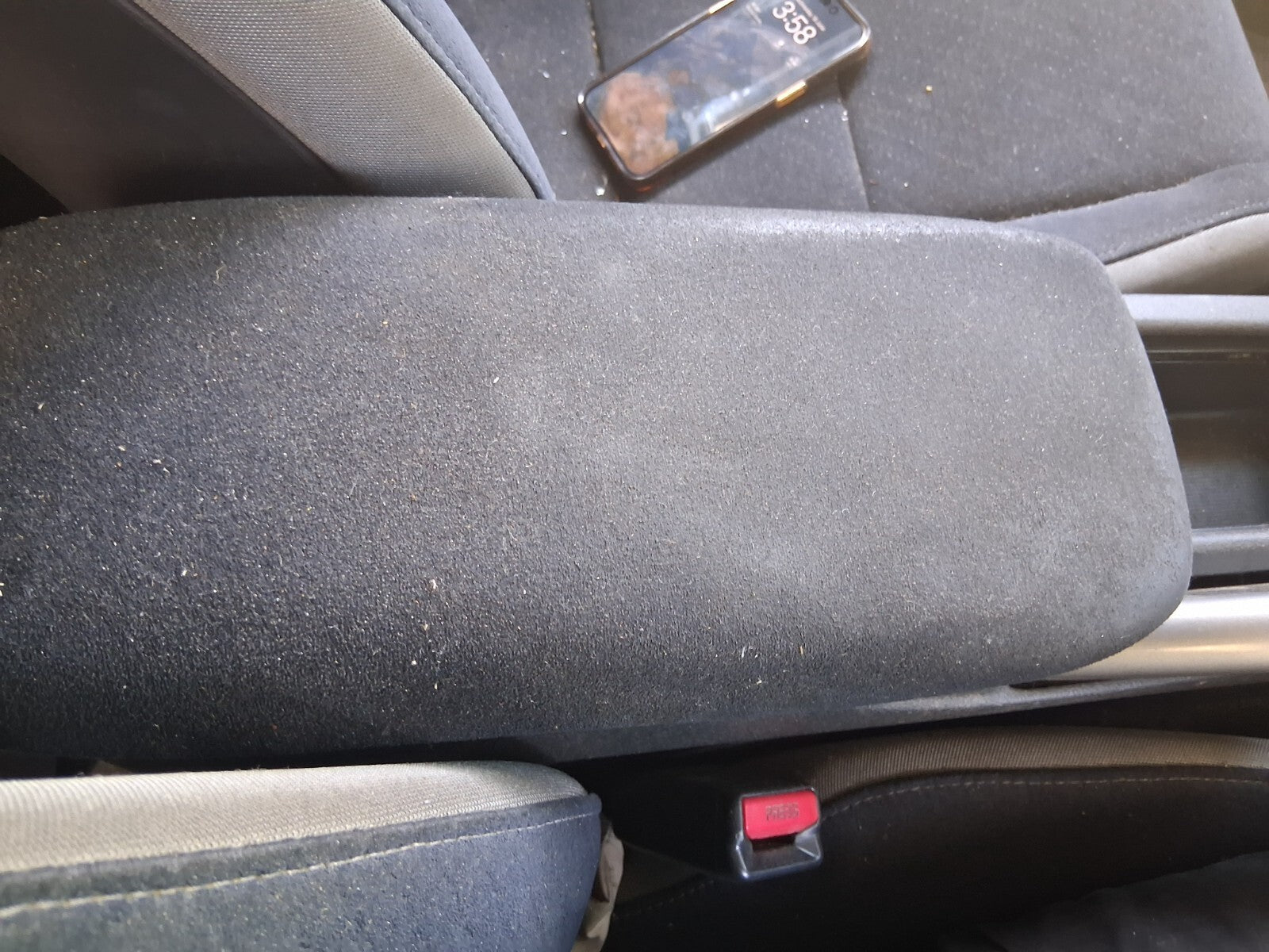 2007 HONDA CIVIC MK8 CENTRE CONSOLE SURROUND TRIM COVER ARM REST