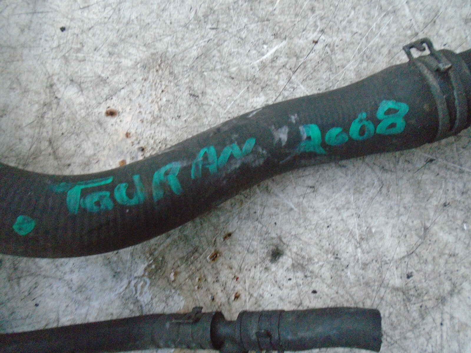 VOLKSWAGEN TOURAN 2008 MK1 WATER COOLANT HOSE PIPE 03G121132