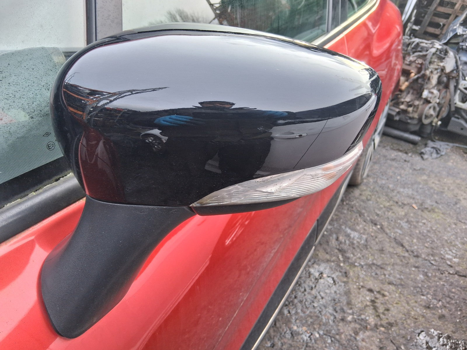 2013 RENAULT CLIO X98 MK4 NSF PASSENGER SIDE FRONT LEFT ELECTRIC WING MIRROR