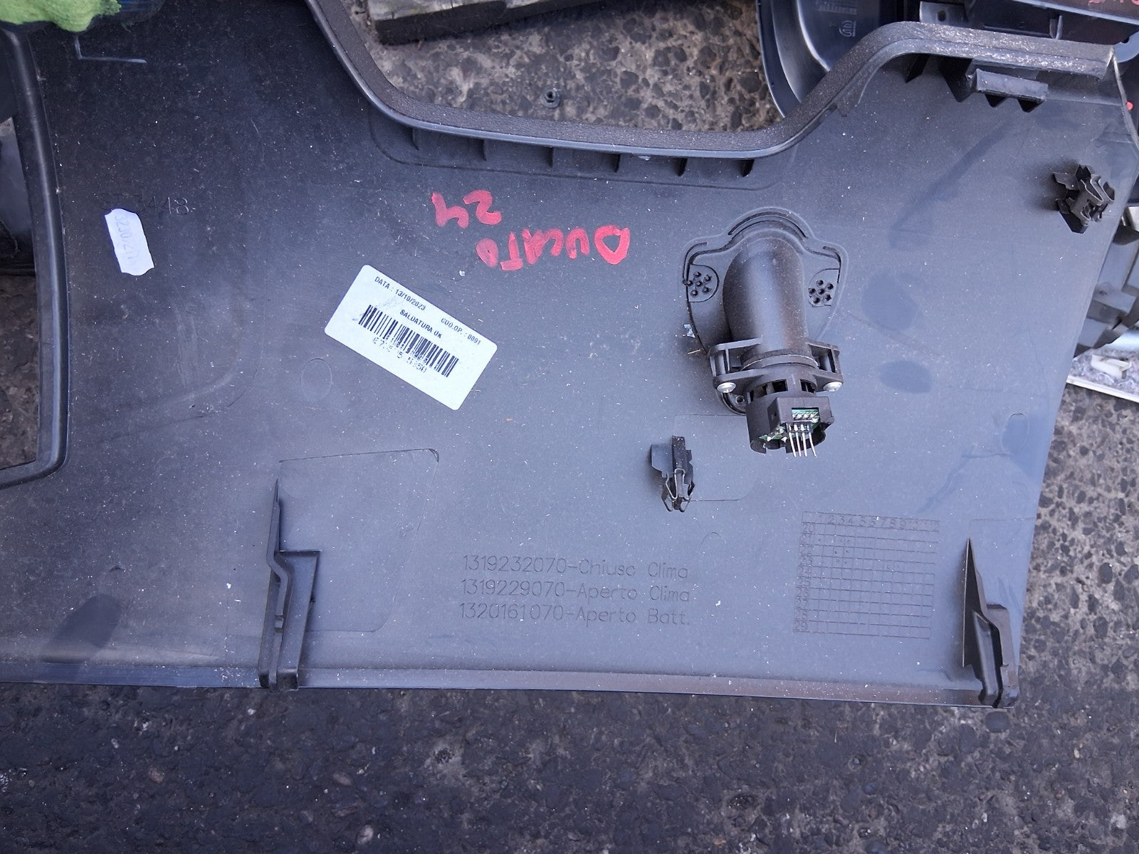 2024 FIAT DUCATO MK3 LOWER DASH PANEL FUSE RELAY COVER TRIM 1319232070